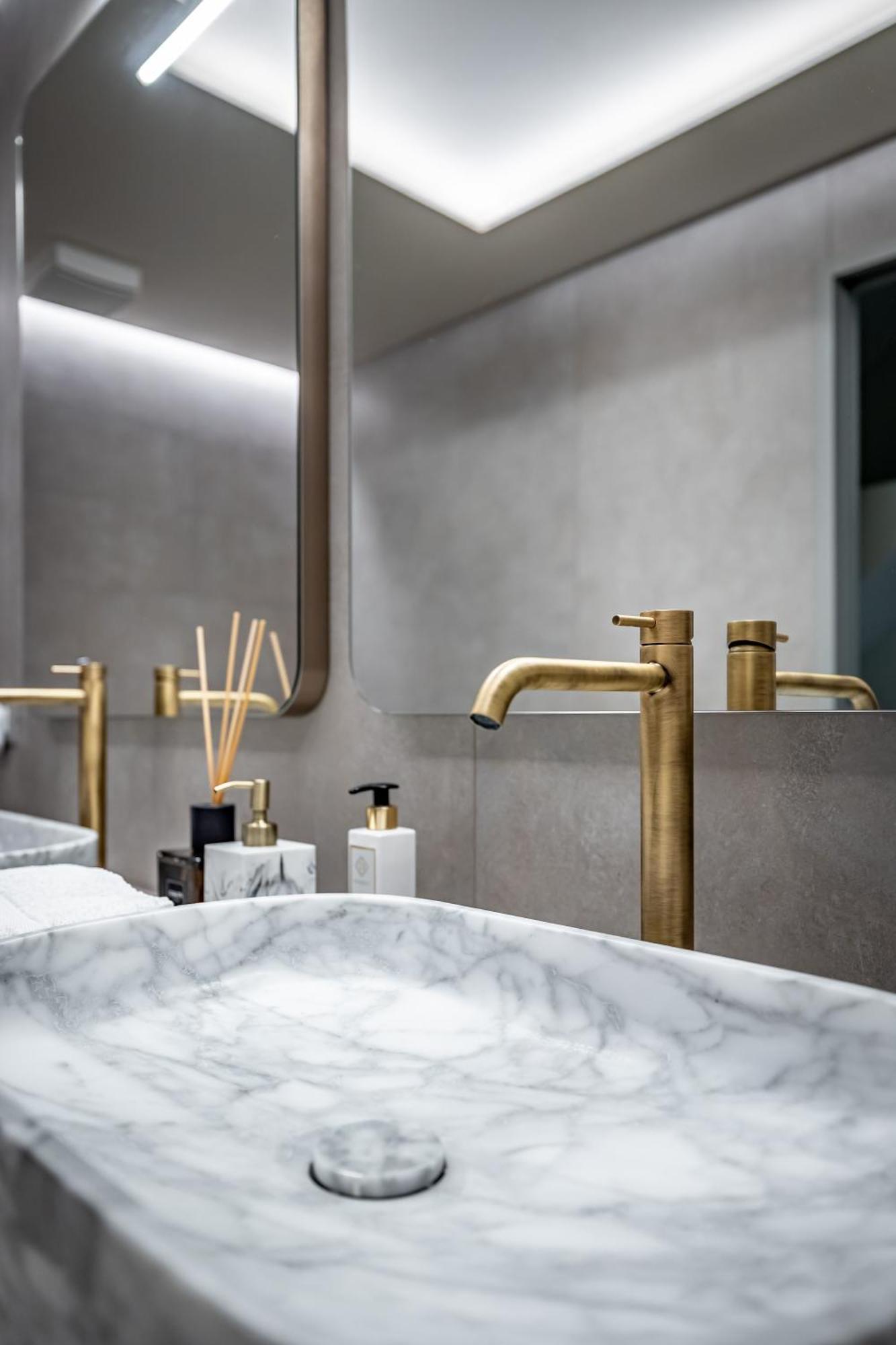 Dimora Collection - Le Corti - Boutique Luxury Suites In A Restored 13Th Century Convent, With Sauna And Gym (Adults Only) Florencia Exterior foto