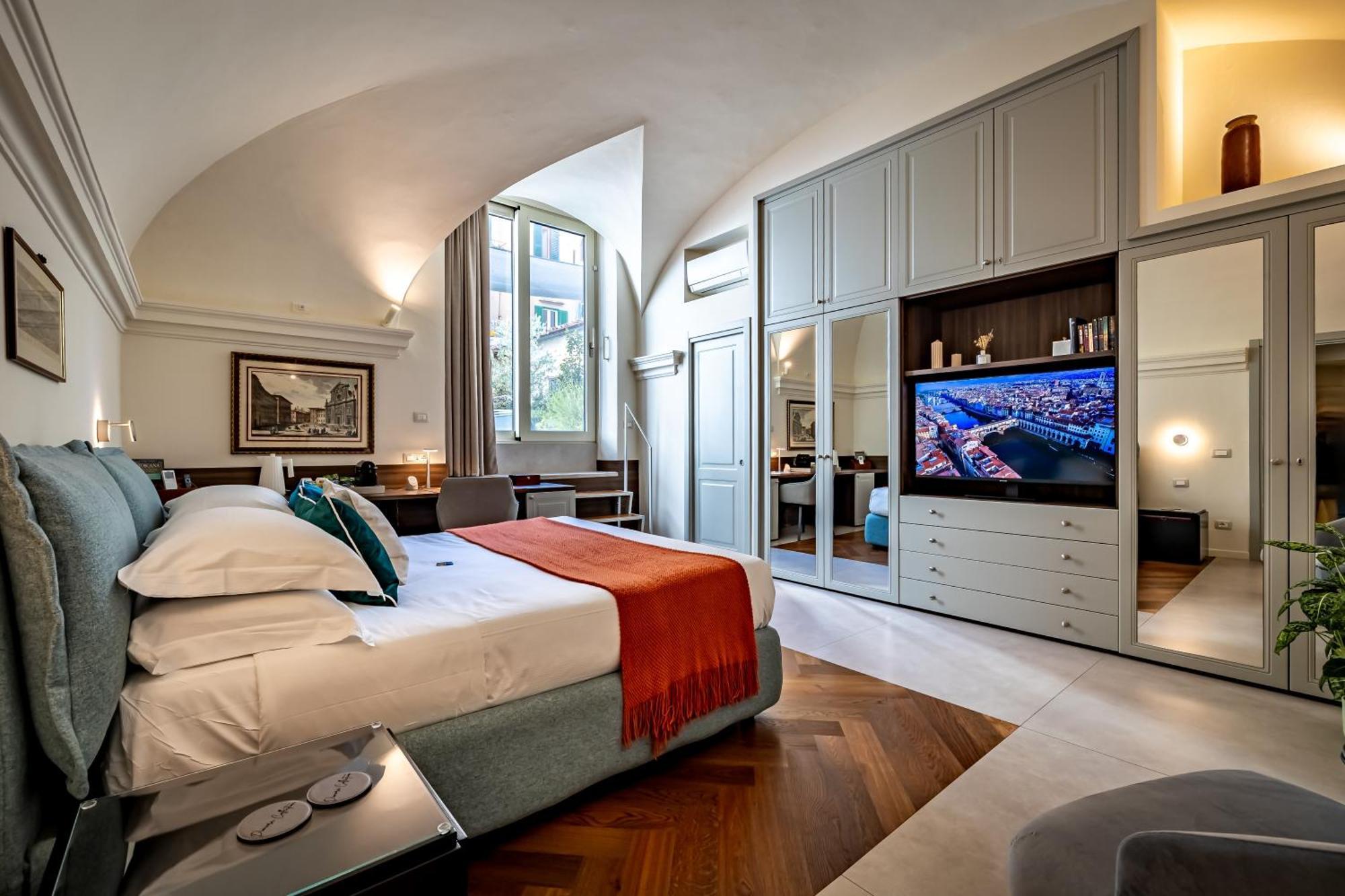 Dimora Collection - Le Corti - Boutique Luxury Suites In A Restored 13Th Century Convent, With Sauna And Gym (Adults Only) Florencia Exterior foto